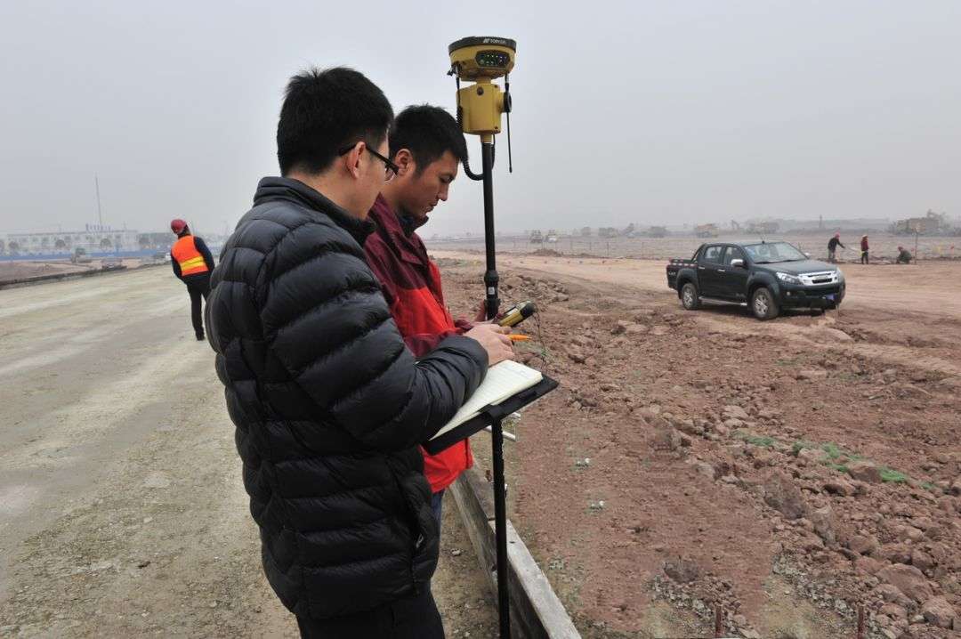 測(cè)量放基準(zhǔn)點(diǎn)1.jpg 測(cè)量放基準(zhǔn)點(diǎn)1.jpg